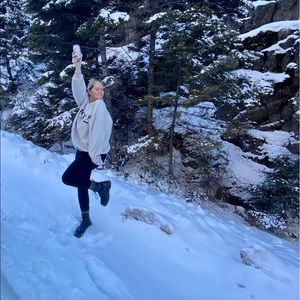 Meet your Posher, Jacq